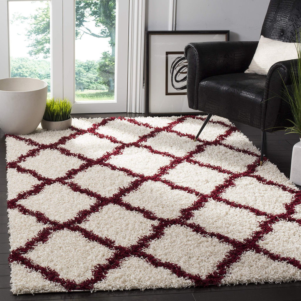 SAFAVIEH Dallas Shag Collection Accent Rug - 2'3" x 4', Beige & Ivory, Trellis Design, Non-Shedding & Easy Care, 1.5-inch Thick Ideal for High Traffic Areas in Entryway, Living Room, Bedroom (SGD257D)